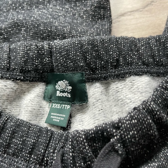 Roots sweatpants new with tags - Picture 4 of 6